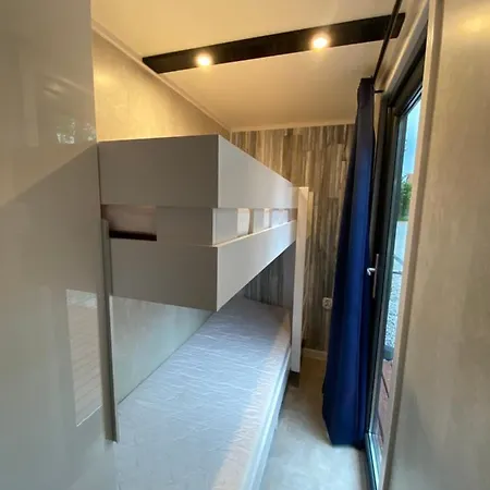 Nad Morzem - Pirata- Tiny House Semesterbostad Dziwnów